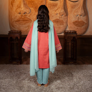 Embroidered Jacquard Suit – Gulrukh