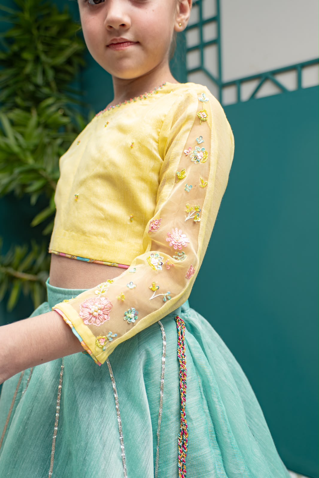 Hand Embroidery Sequins Choli
Double Layer Lenga - Sania Khan