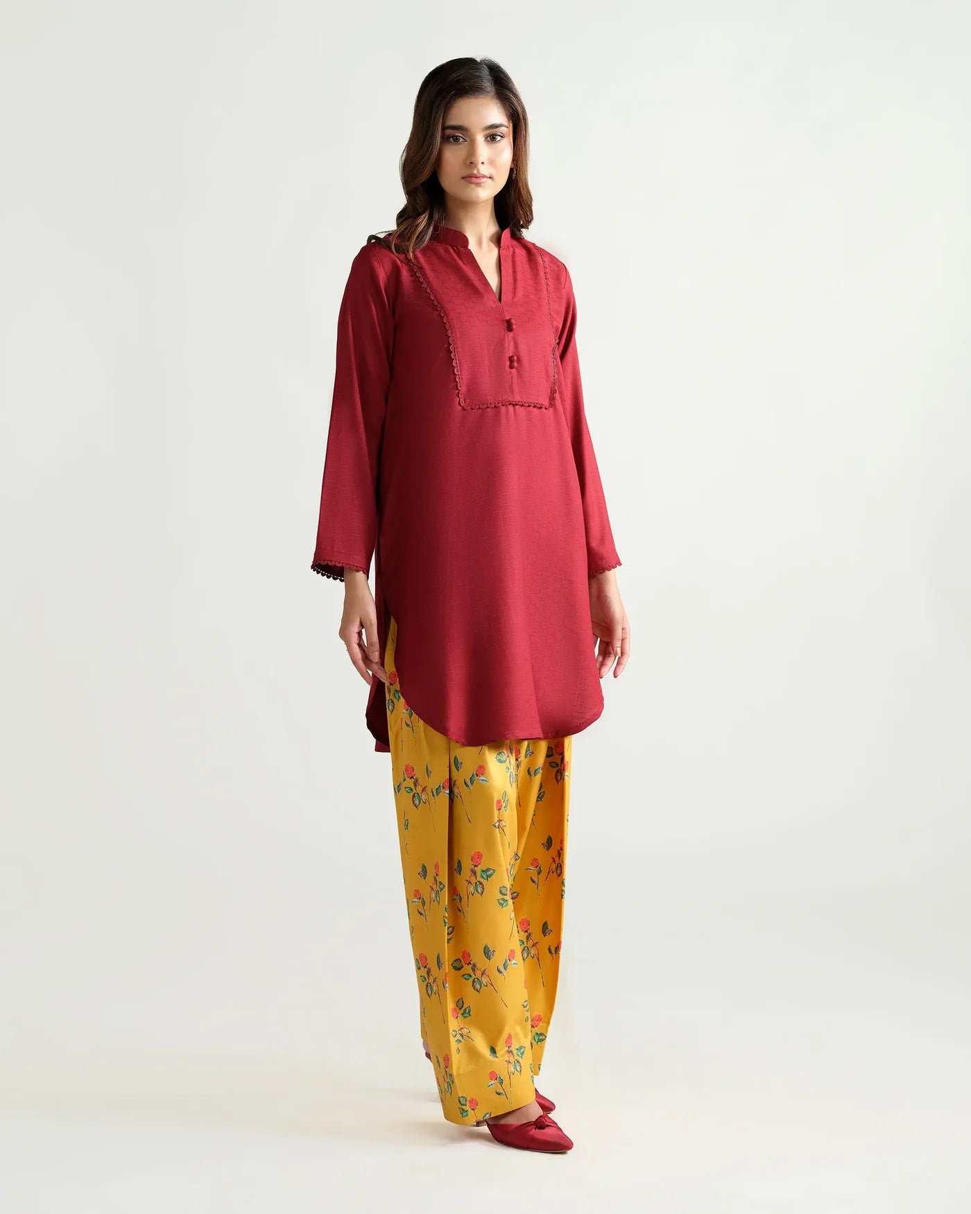 Nora Red - Sinoor
