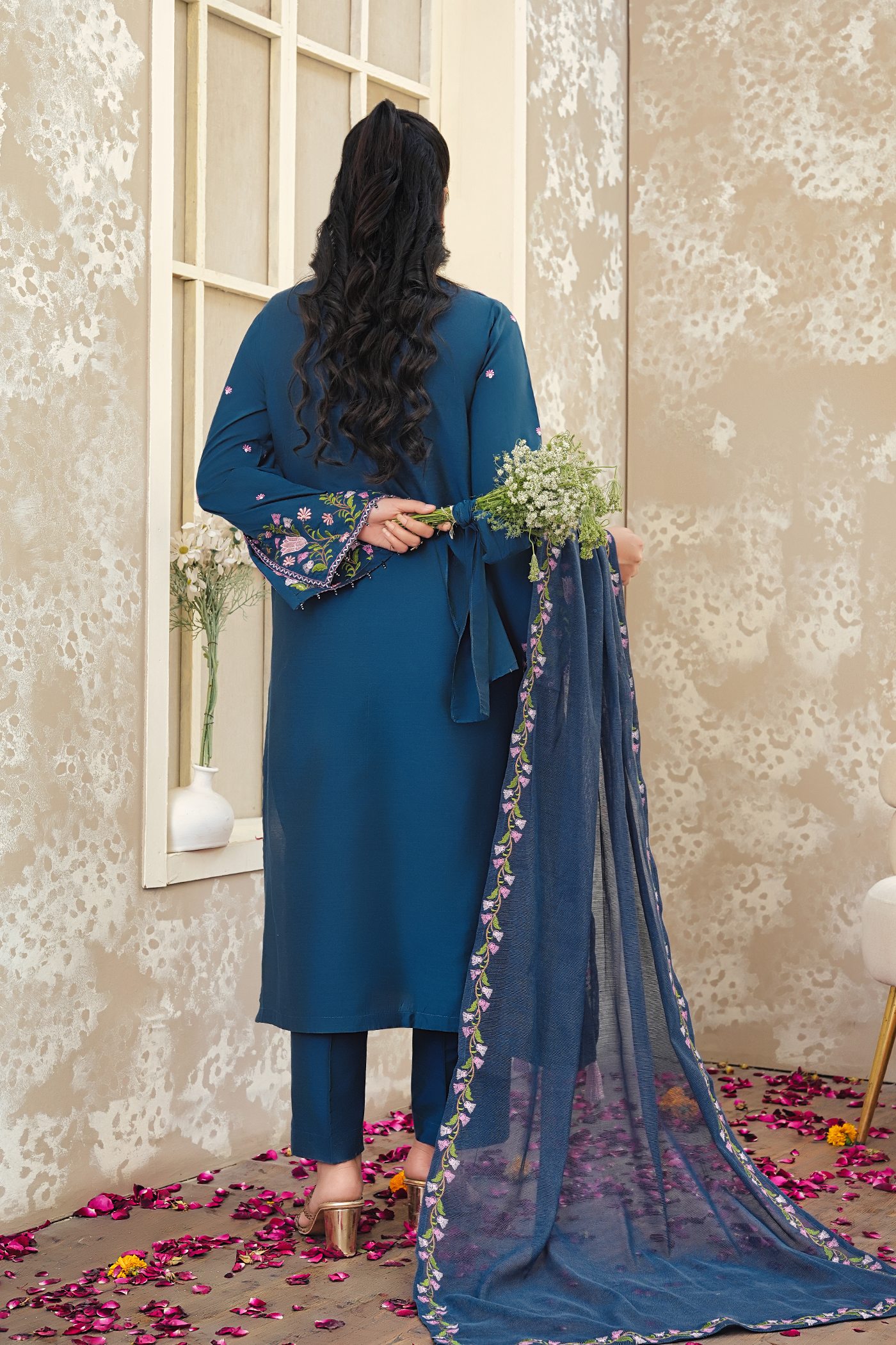 Zoya - Tasneem Shamim