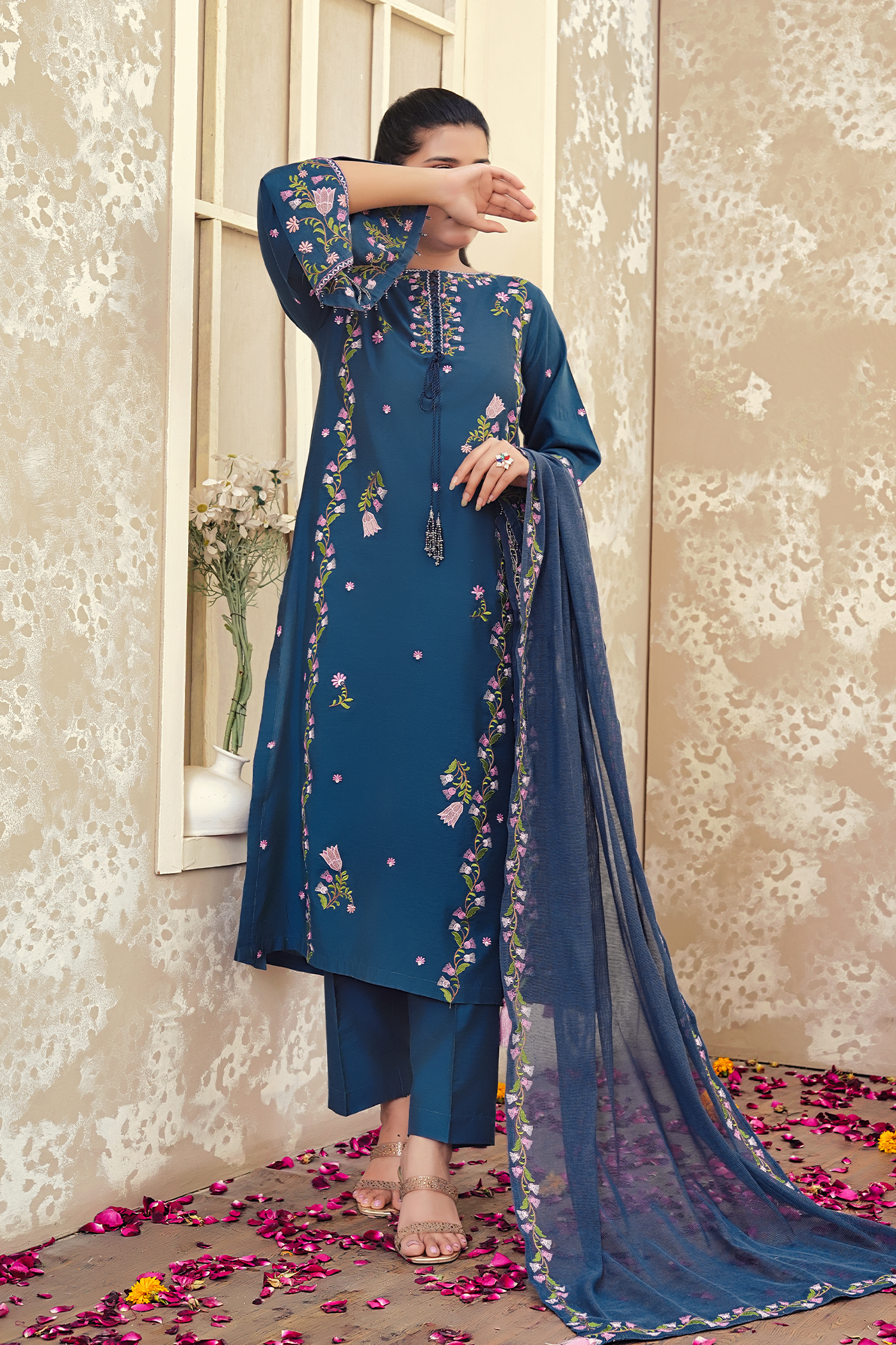 Zoya - Tasneem Shamim